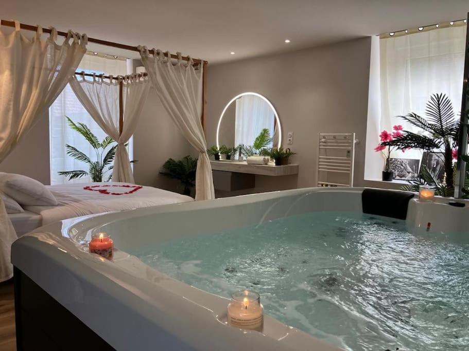 Jungle Secret Spa Nuit Insolite Giromagny Exterior photo